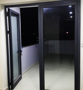 Cửa đi 2 cánh nhôm Xingfa - Minh Tân Window - Công Ty TNHH Kinh Doanh Thương Mại Sản Xuất Minh Tân